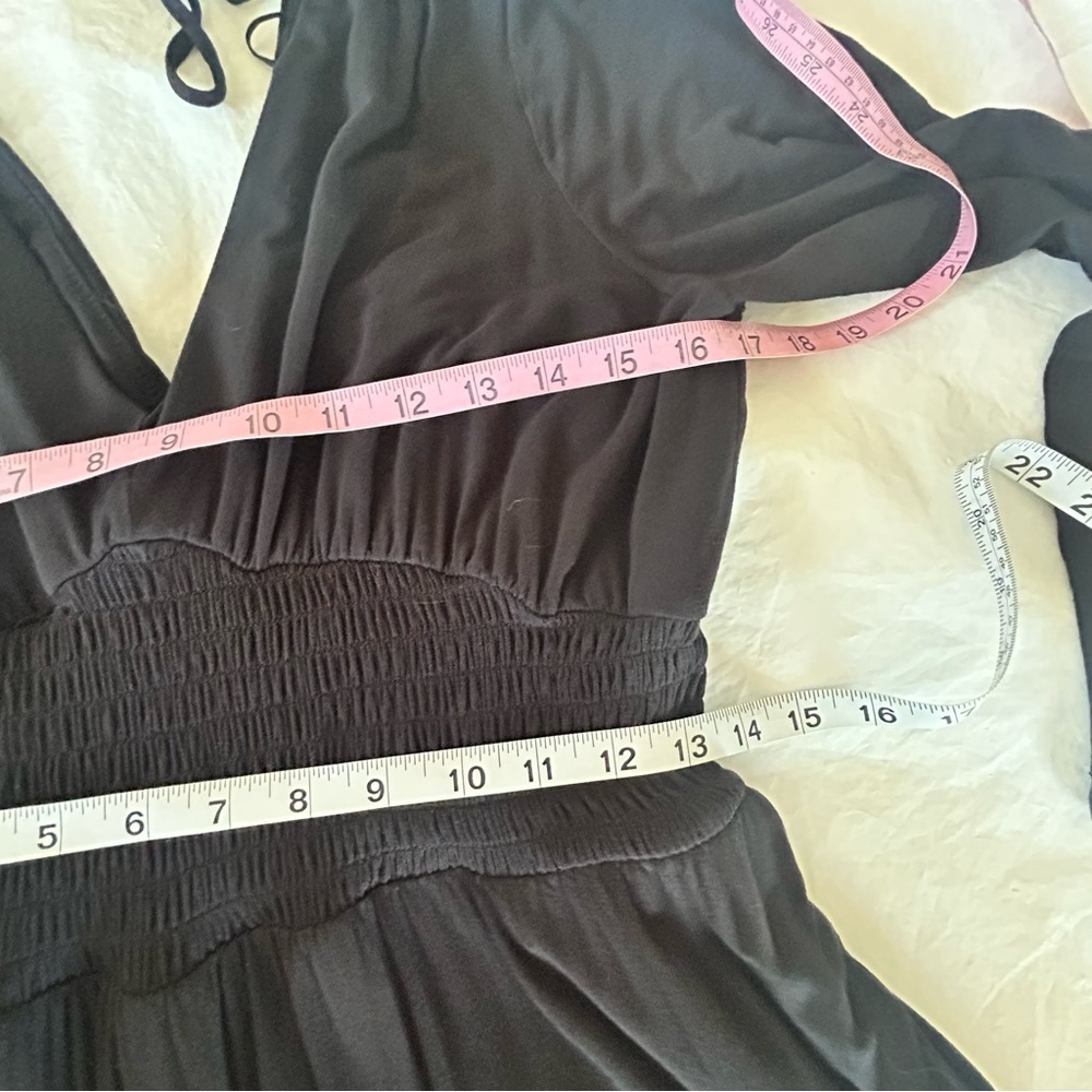 Old Navy Waist-Defined V-Neck Jumpsuit Black Size L Wide Leg Witchy - Picture 10 of 11